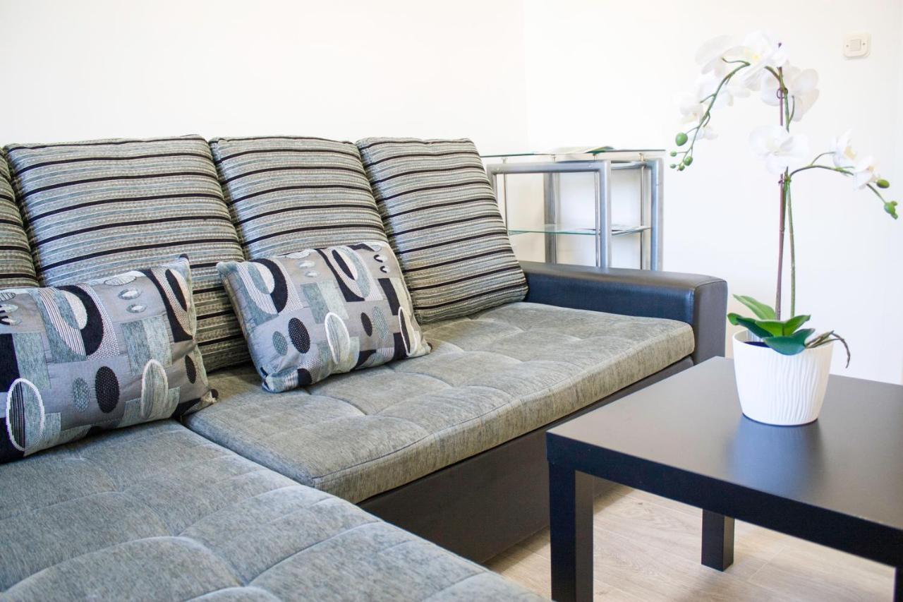 White Orchid Pula Apartment Exterior foto